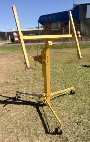 gyprock-sheet-lifter
